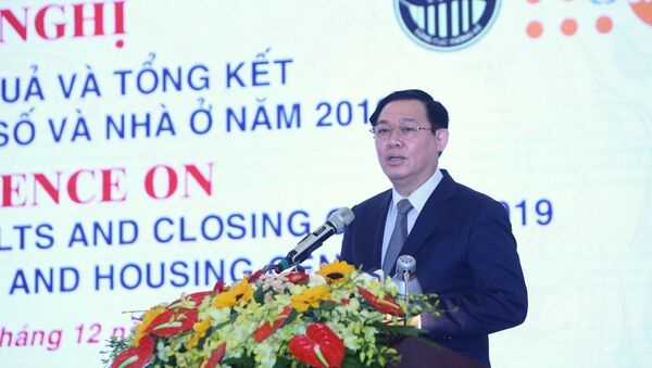 Phó Thủ tướng, Trưởng ban Ban Chỉ đạo tổng điều tra dân số và nhà ở Trung ương Vương Đình Huệ phát biểu chỉ đạo.  - Sputnik Việt Nam