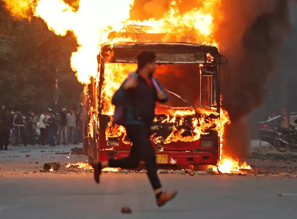 Biểu tình phản đối luật công dân mới ở Delhi, Ấn Độ Biểu tình phản đối luật công dân mới ở Delhi, Ấn Độ - Sputnik Việt Nam