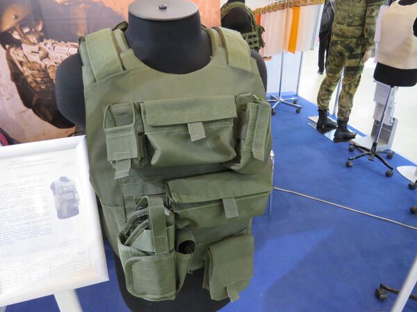 Áo chống đạn bảo vệ đáng tin cậy cho các chiến binh Nga - Sputnik Việt Nam