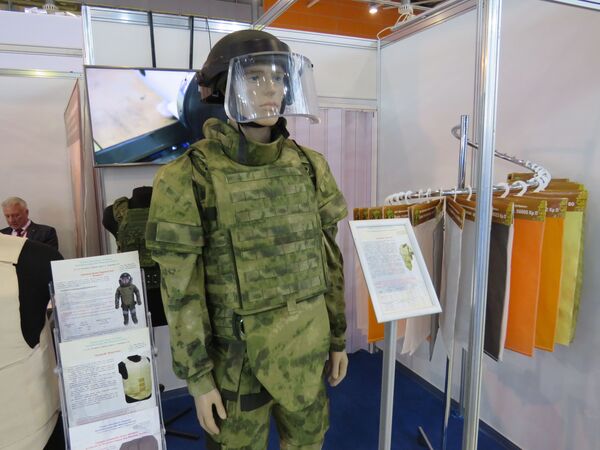 Áo chống đạn bảo vệ đáng tin cậy cho các chiến binh Nga - Sputnik Việt Nam