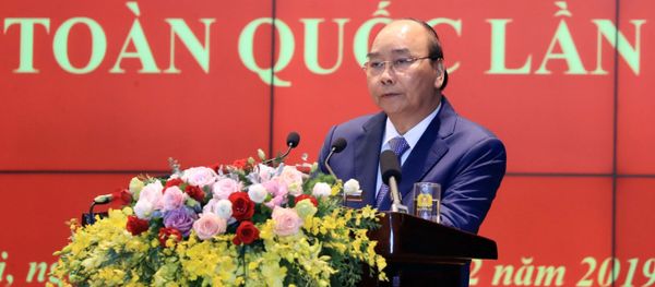 Thủ tướng Nguyễn Xuân Phúc phát biểu chỉ đạo hội nghị - Sputnik Việt Nam