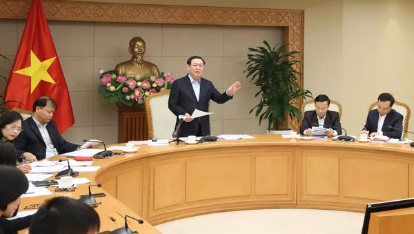 Phó Thủ tướng Vương Đình Huệ, Trưởng Ban Chỉ đạo điều hành giá chỉ đạo cuộc họp.