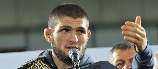 Nhà vô địch hạng nhẹ UFC hiện tại, Khabib Nurmagomedov - Sputnik Việt Nam
