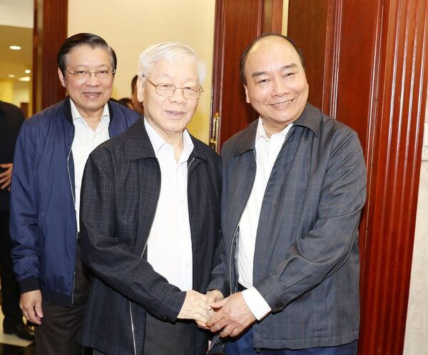 Bộ Chính trị Việt Nam họp: Tổng Bí thư, Chủ tịch nước chỉ đạo gì? - Sputnik Việt Nam