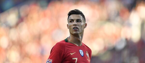 Сầu thủ bóng đá người Bồ Đào Nha Cristiano Ronaldo - Sputnik Việt Nam