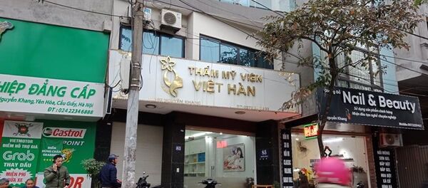 Thẩm mỹ viện Việt Hàn, nơi xảy ra sự việc. Ảnh: CL - Sputnik Việt Nam