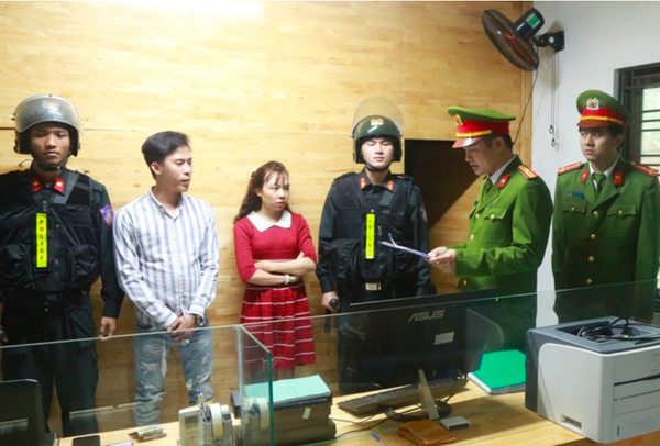 Đường dây tín dụng đen cho vay với lãi suất 700%/năm - Sputnik Việt Nam