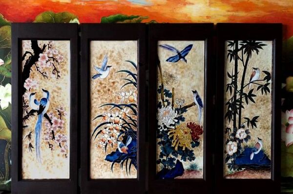 Trang sức pháp lam Huế trên bạc cho Tết Canh Tý được lấy cảm hứng từ pháp lam Nga Trang sức pháp lam Huế trên bạc cho Tết Canh Tý được lấy cảm hứng từ pháp lam Nga - Sputnik Việt Nam