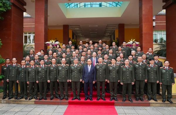 Thủ tướng: Ba chiến sĩ công an hy sinh ở Đồng Tâm là tấm gương về xả thân bảo vệ đất nước Thủ tướng: Ba chiến sĩ công an hy sinh ở Đồng Tâm là tấm gương về xả thân bảo vệ đất nước - Sputnik Việt Nam