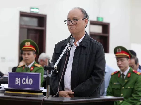 Vụ nhà đất công sản: Tuyên án hai cựu lãnh đạo Đà Nẵng và Phan Văn Anh Vũ Vụ nhà đất công sản: Tuyên án hai cựu lãnh đạo Đà Nẵng và Phan Văn Anh Vũ - Sputnik Việt Nam