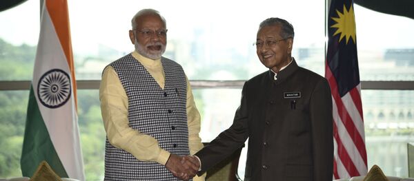 Cuộc gặp của Thủ tướng Mahathir Mohamad với Thủ tướng Ấn Độ Narendra Modi - Sputnik Việt Nam