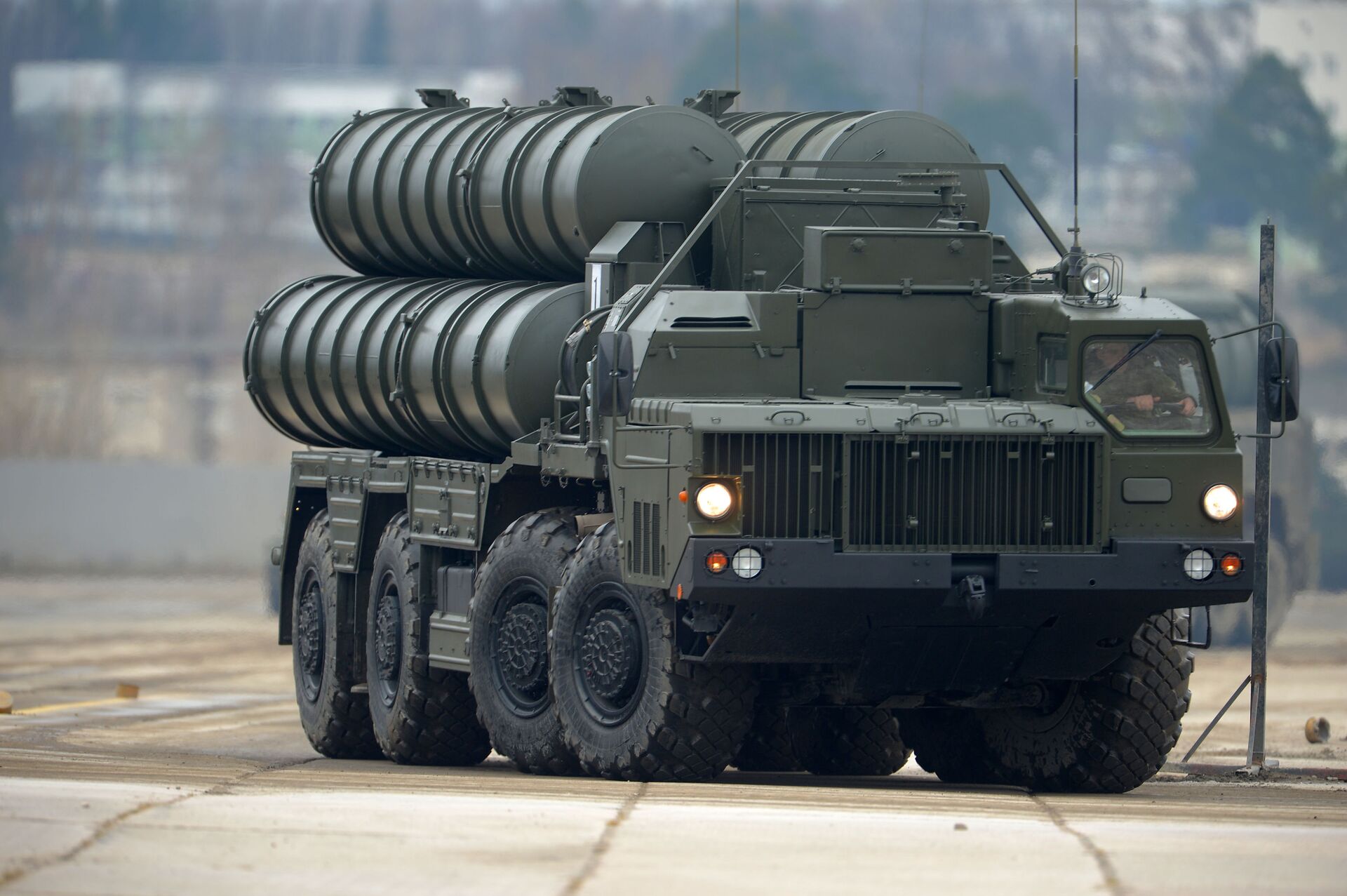 Hệ thống tên lửa phòng không S-400 - Sputnik Việt Nam, 1920, 12.02.2024