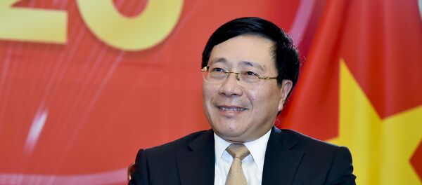 Phó Thủ tướng, Bộ trưởng Bộ Ngoại giao Phạm Bình Minh trả lời phỏng vấn về hoạt động đối ngoại. Phó Thủ tướng, Bộ trưởng Bộ Ngoại giao Phạm Bình Minh trả lời phỏng vấn về hoạt động đối ngoại. - Sputnik Việt Nam