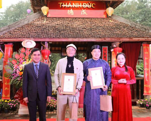 Hội chữ Xuân Canh Tý 2020 chính thức khai mạc Hội chữ Xuân Canh Tý 2020 chính thức khai mạc - Sputnik Việt Nam