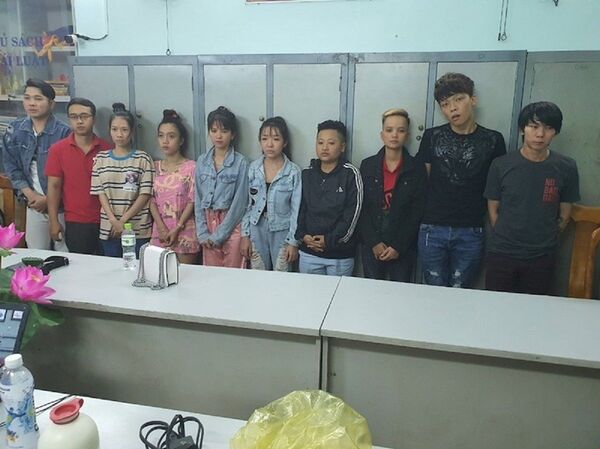 Bắt 10 đối tượng dùng công nghệ cao lừa đảo hơn 500 tỷ - Sputnik Việt Nam