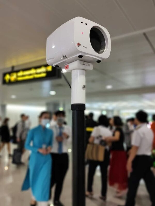 Chủ tịch UBND TP.HCM đề nghị lập bệnh viện dã chiến gần sân bay Tân Sơn Nhất Chủ tịch UBND TP.HCM đề nghị lập bệnh viện dã chiến gần sân bay Tân Sơn Nhất - Sputnik Việt Nam