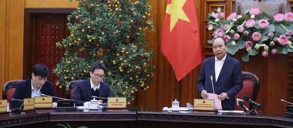 Thủ tướng Nguyễn Xuân Phúc chủ trì cuộc họp. - Sputnik Việt Nam