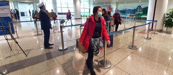  Bộ Y tế kiểm tra phòng chống bệnh viêm phổi tại sân bay quốc tế Nội Bài - Sputnik Việt Nam