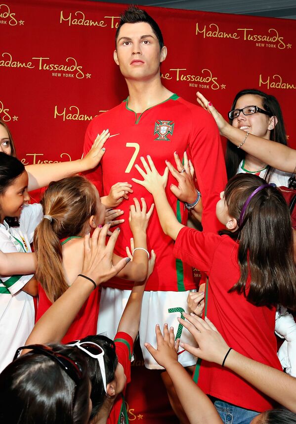 Tượng sáp của Cristiano Ronaldo trong Bảo tàng Madame Tussauds - Sputnik Việt Nam