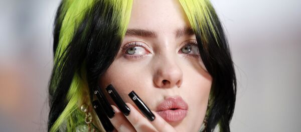 Певица Билли Айлиш на красной дорожке церемонии вручения пермии Оскар 2020 в Лос-Анджелесе - Sputnik Việt Nam