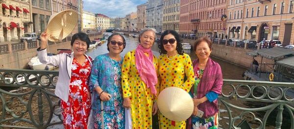 Khách du lịch Việt Nam của Công ty du lịch Sputnik Khách du lịch Việt Nam của Công ty du lịch Sputnik - Sputnik Việt Nam