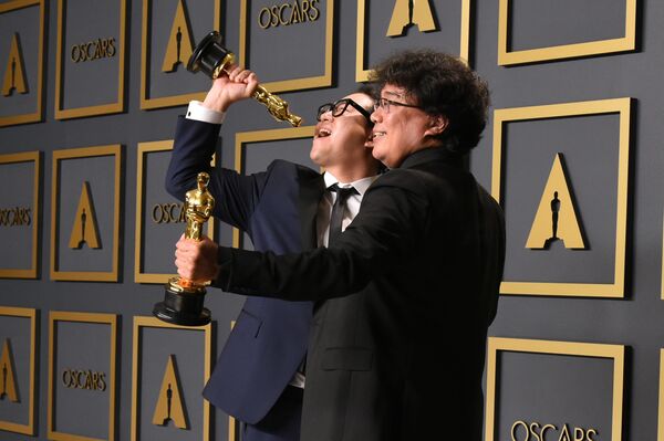 Chính là Ký sinh trùng! Giải thưởng điện ảnh Oscar 2020 và kết quả bất ngờ Chính là Ký sinh trùng! Giải thưởng điện ảnh Oscar 2020 và kết quả bất ngờ - Sputnik Việt Nam