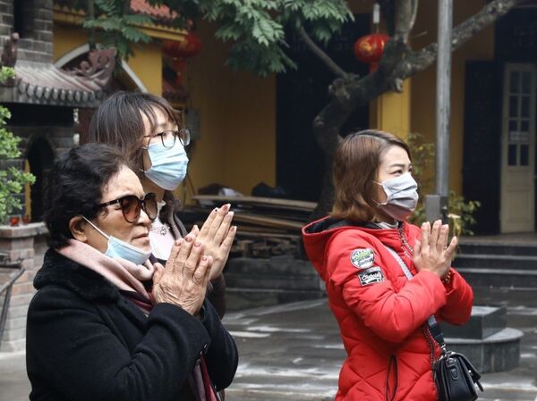 Hóa giải nạn coronavirus như Chùa Ba Vàng là quá mê tín - Sputnik Việt Nam