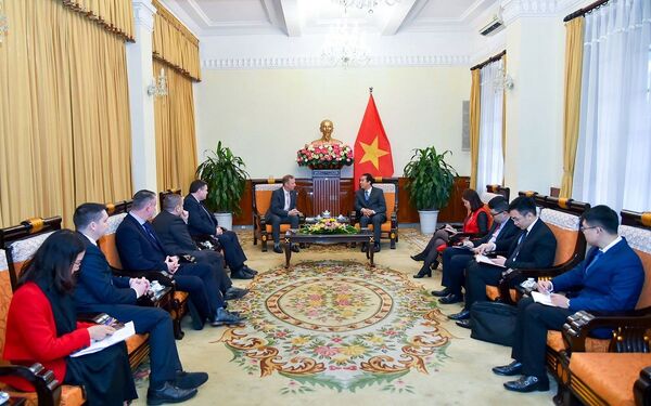 Vụ 39 người Việt tử vong ở Anh: Cảnh sát Essex sang Việt Nam phối hợp điều tra Vụ 39 người Việt tử vong ở Anh: Cảnh sát Essex sang Việt Nam phối hợp điều tra - Sputnik Việt Nam