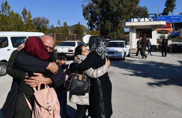 Cuộc sống yên bình: người tị nạn Syria ổn định cuộc sống ở các thành phố được giải phóng - Sputnik Việt Nam