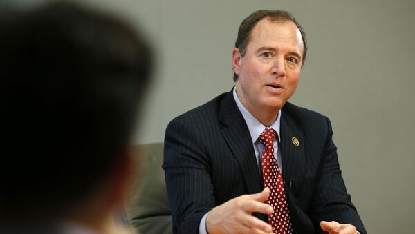 Thành viên Ủy ban Tình báo Hạ viện Hoa Kỳ Adam Schiff - Sputnik Việt Nam