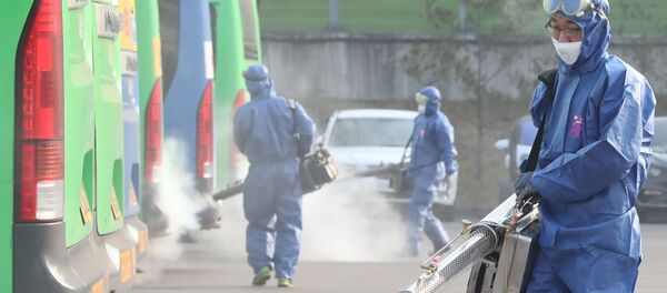 Phòng ngừa chống lại sự lây lan của coronavirus tại Trạm xe buýt Seoul - Sputnik Việt Nam
