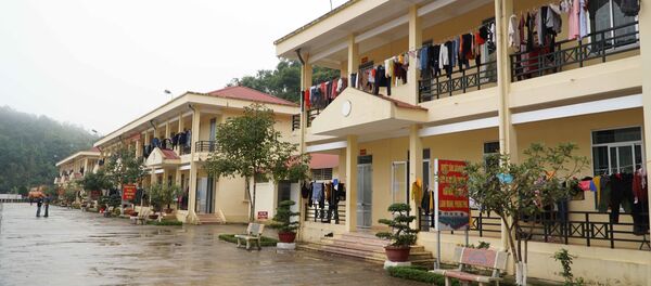Toàn cảnh khu cách ly tại Trung đoàn 852, xã Ngũ Lão, huyện Hòa An, tỉnh Cao Bằng Toàn cảnh khu cách ly tại Trung đoàn 852, xã Ngũ Lão, huyện Hòa An, tỉnh Cao Bằng - Sputnik Việt Nam