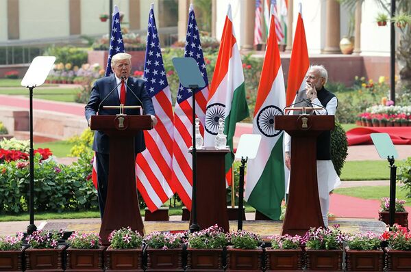 Chuyến thăm Ấn Độ của Trump: hào hứng khoe với khán giả, thiếu đột phá trong đàm phán Chuyến thăm Ấn Độ của Trump: hào hứng khoe với khán giả, thiếu đột phá trong đàm phán - Sputnik Việt Nam