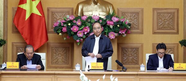 Thủ tướng Nguyễn Xuân Phúc phát biểu tại buổi làm việc. Thủ tướng Nguyễn Xuân Phúc phát biểu tại buổi làm việc. - Sputnik Việt Nam