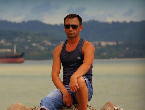 LNR bắt giữ cộng tác viên của MIA Rossiya segodnya (Sputnik) LNR bắt giữ cộng tác viên của MIA Rossiya segodnya (Sputnik) - Sputnik Việt Nam