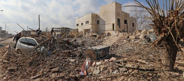 Phá hủy ở thành phố Sarakeb của Syria - Sputnik Việt Nam