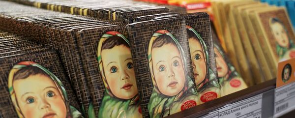 Sản xuất sô cô la tại nhà máy Tháng Mười Đỏ. Sản xuất sô cô la tại nhà máy Tháng Mười Đỏ. - Sputnik Việt Nam