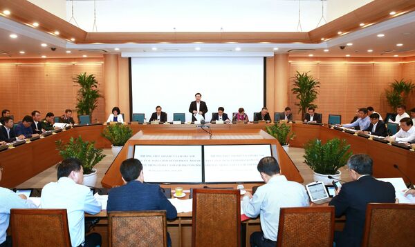 Hà Nội: Phải khống chế được Covid-19 để kinh tế phục hồi - Sputnik Việt Nam