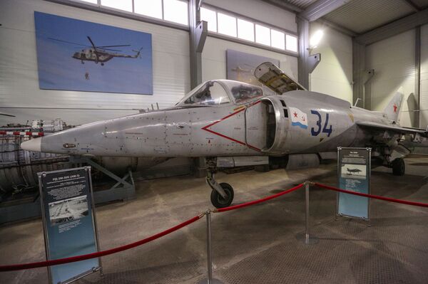 Mối đe dọa từ biển và trên không: những mẫu máy bay tốt nhất trên boong tàu Nga và Liên Xô Mối đe dọa từ biển và trên không: những mẫu máy bay tốt nhất trên boong tàu Nga và Liên Xô - Sputnik Việt Nam