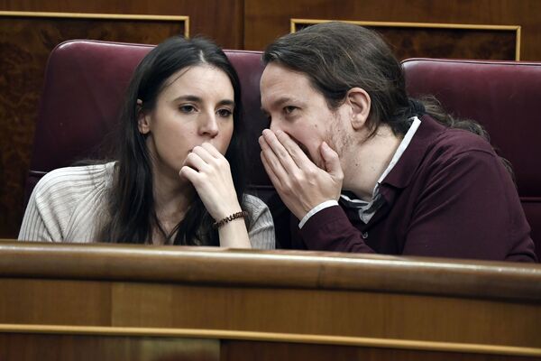 Các thành viên nghị viện Tây Ban Nha Irene Montero và Pablo Iglesias - Sputnik Việt Nam