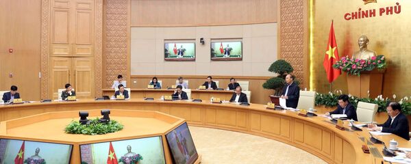 Thủ tướng Nguyễn Xuân Phúc chủ trì phiên họp. Thủ tướng Nguyễn Xuân Phúc chủ trì phiên họp. - Sputnik Việt Nam