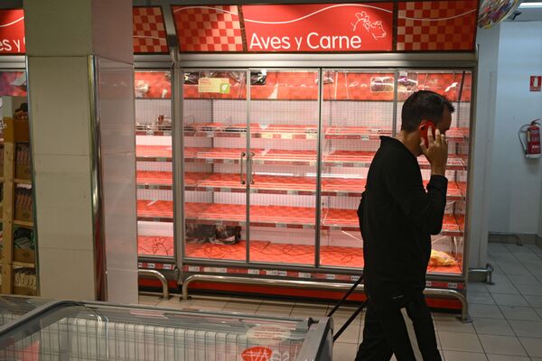 Tình hình Madrid: Tất cả đã bị nhiễm, nhưng tôi sợ ảnh hưởng đến ví tiền hơn coronavirus Tình hình Madrid: Tất cả đã bị nhiễm, nhưng tôi sợ ảnh hưởng đến ví tiền hơn coronavirus - Sputnik Việt Nam