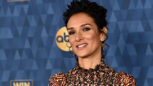 Nữ diễn viên người Anh Indira Varma, người đóng vai Ellaria Sand trong loạt phim Trò chơi vương quyền