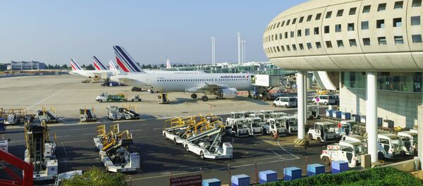 Sân bay quốc tế Paris Charles de Gaulle ở Paris Sân bay quốc tế Paris Charles de Gaulle ở Paris - Sputnik Việt Nam