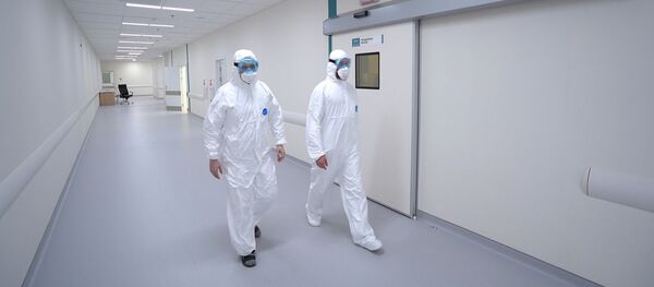 Các nhân viên y tế trong tổ hợp bệnh viện ở Kommunarka Các nhân viên y tế trong tổ hợp bệnh viện ở Kommunarka - Sputnik Việt Nam