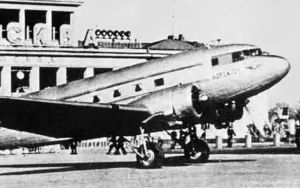 Máy bay vận tải quân sự «Li-2» Máy bay vận tải quân sự «Li-2» - Sputnik Việt Nam