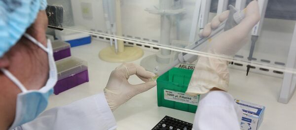 Bộ sinh phẩm (tests-KIT) real-time RT-PCR phát hiện virus SARS-CoV-2 thuộc đề tài “Nghiên cứu chế tạo bộ sinh phẩm RT-PCR và realtime RT-PCR phát hiện chủng mới của virus Corona” do Học viện Quân y chủ trì, phối hợp với Công ty Cổ phần Công nghệ Việt Á thực hiện.  - Sputnik Việt Nam