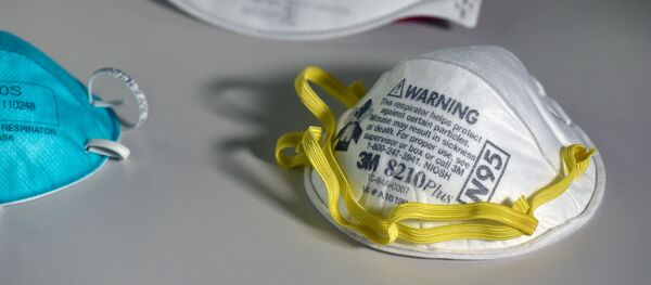 Khẩu trang phòng thí nghiệm N95 ở Mỹ Khẩu trang phòng thí nghiệm N95 ở Mỹ - Sputnik Việt Nam