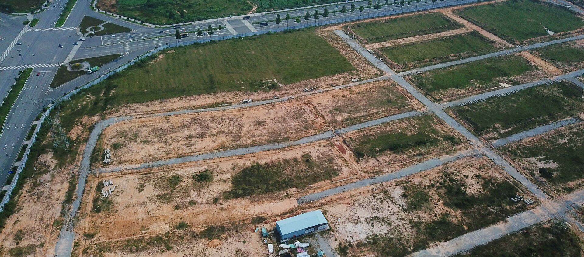 Khu đất 43ha nhìn từ trên cao Khu đất 43ha nhìn từ trên cao - Sputnik Việt Nam, 1920, 08.04.2020