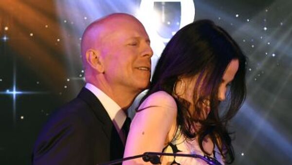 Bruce Willis và Mary Louise Parker. - Sputnik Việt Nam